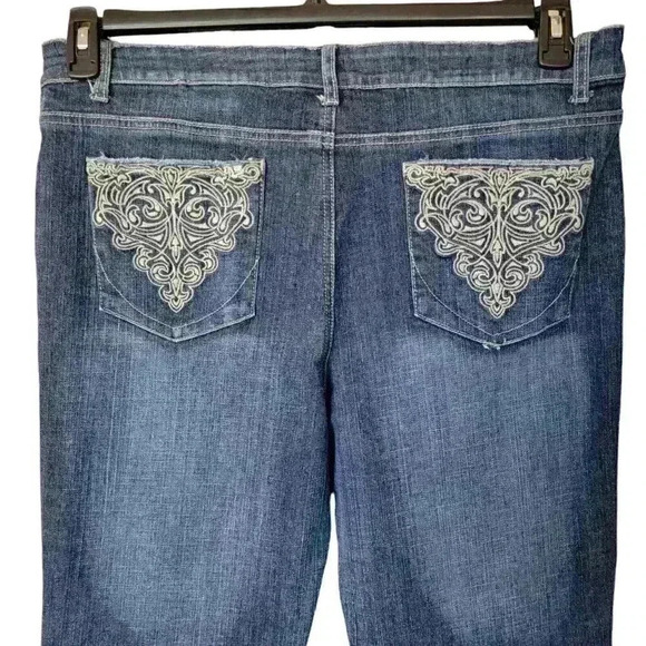 American Exchange Ankle Jeans Women's Plus Size 16 Blue Stretch Denim - Picture 3 of 7